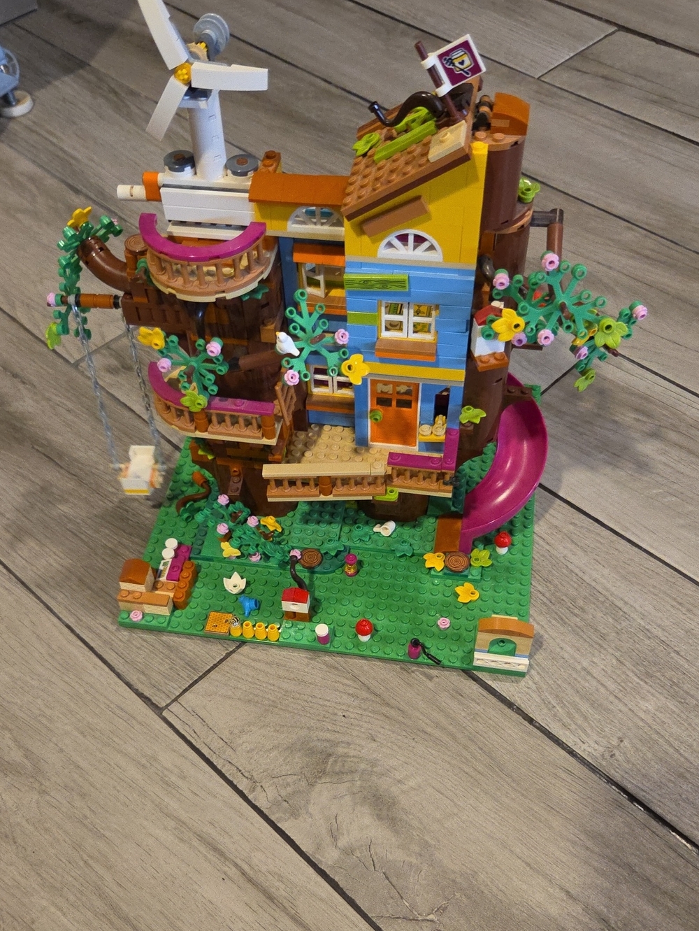LEGO Friends Treehouse Playset